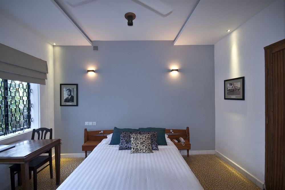 The Sangkum Hotel Phnom Penh Exterior photo