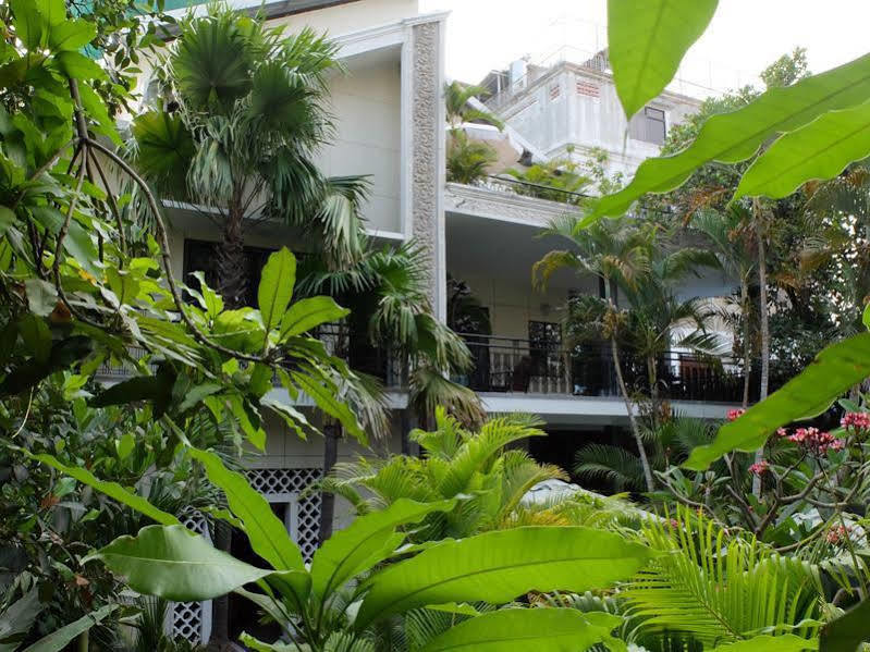 The Sangkum Hotel Phnom Penh Exterior photo