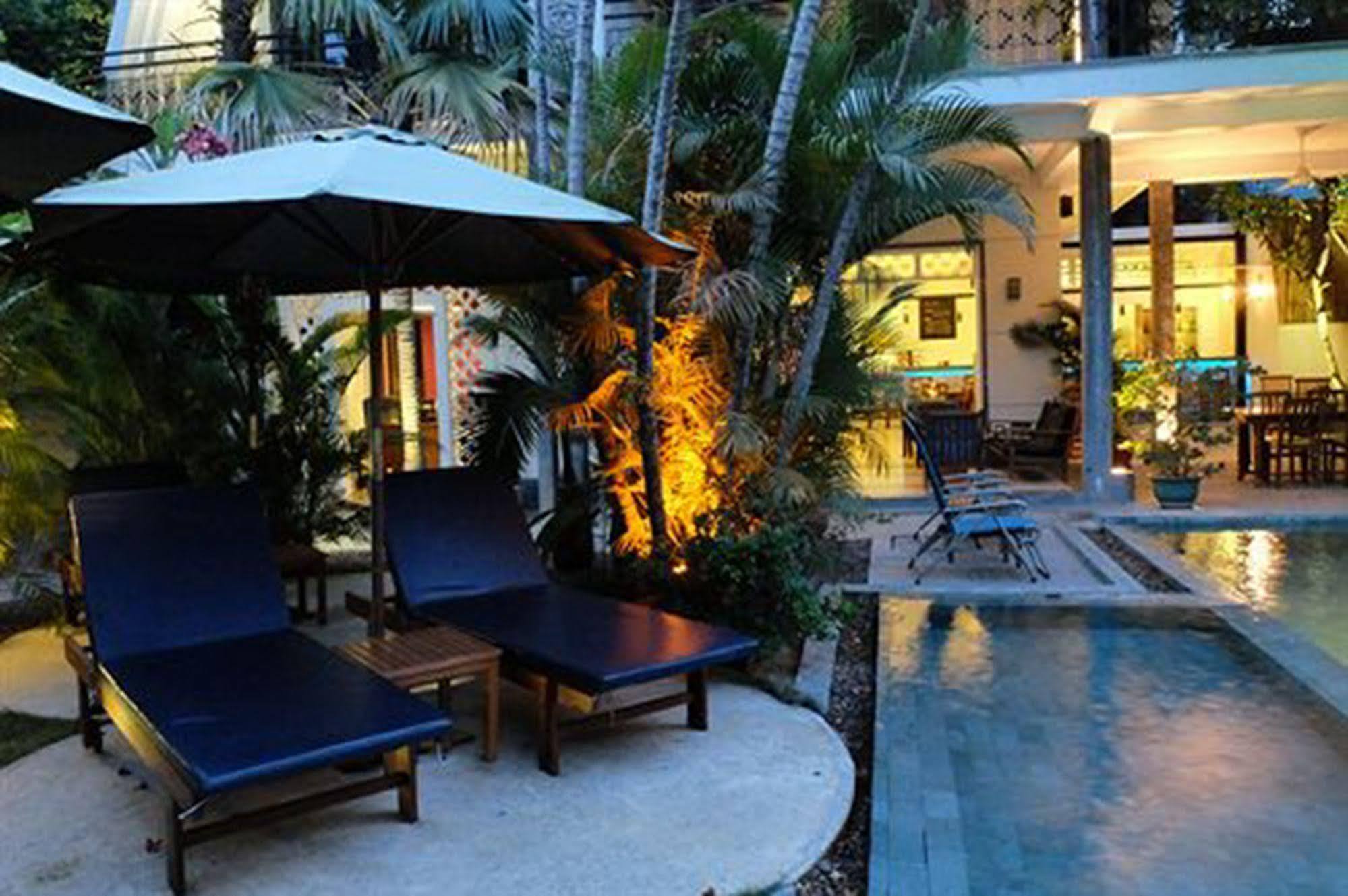 The Sangkum Hotel Phnom Penh Exterior photo